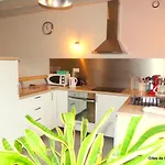 Contemporain Renove Avec Jardin Et Animaux Acceptes - Fr-1-489-36 Holiday home Agonges