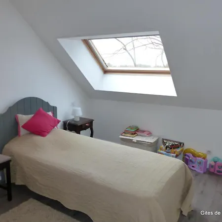 Agonges, 3 Pièces, 4 Personnes - Fr-1-489-36 *